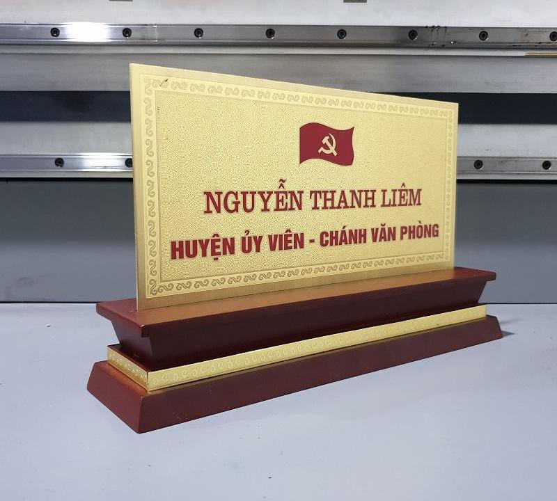 Biển Chức Danh Gỗ Đồng Mặt Đồng 2mm