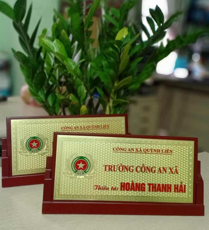 Biển Chức Danh Công An Gỗ Đồng