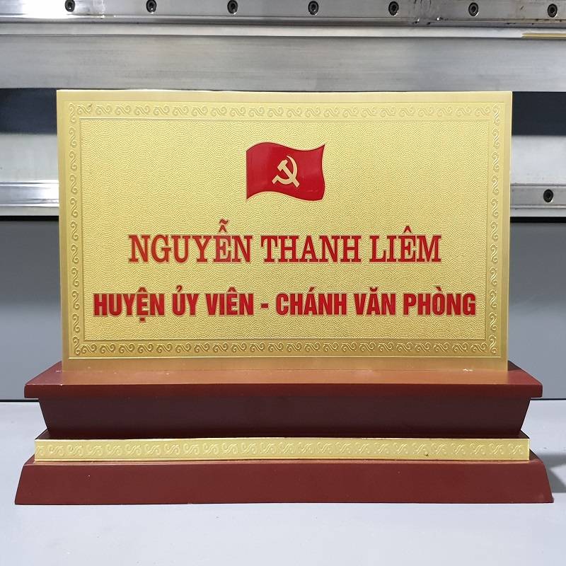 Biển Chức Danh Gỗ Đồng Mặt Đồng 2mm