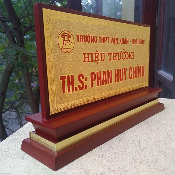 Biển Chức Danh Gỗ Đồng Tam Cấp