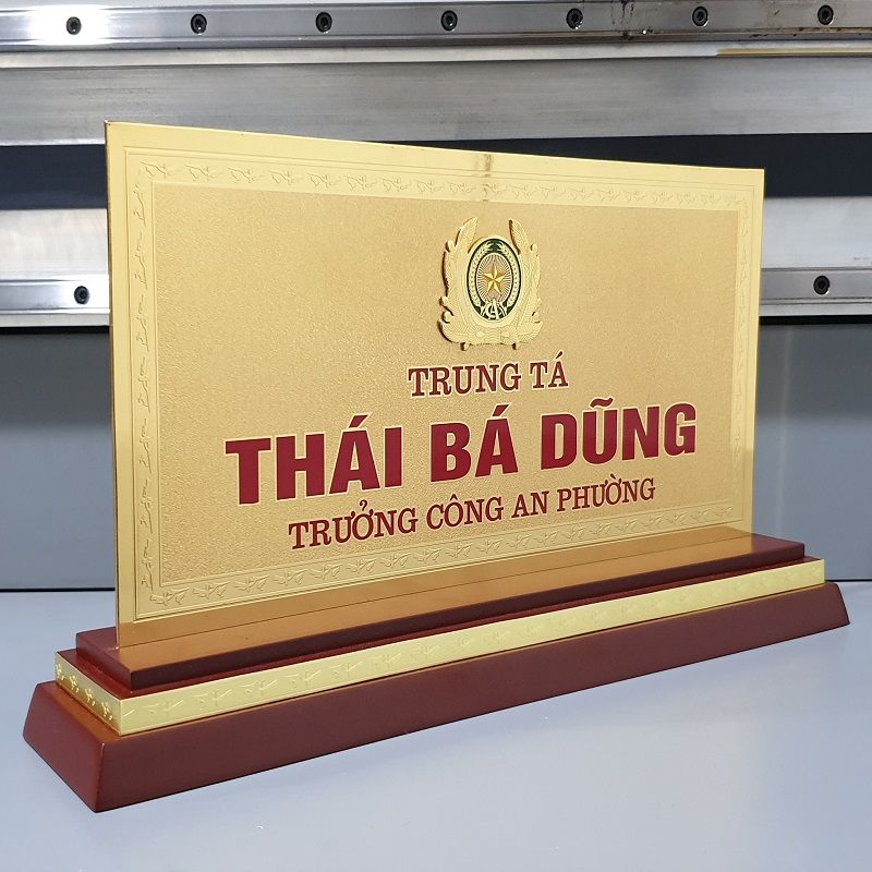 Biển Chức Danh Công An Gỗ Đồng